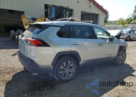 2025 Toyota Rav4 Xle Premium z USA, uszkodzony, nr VIN 2T3B6RFV4SW084711